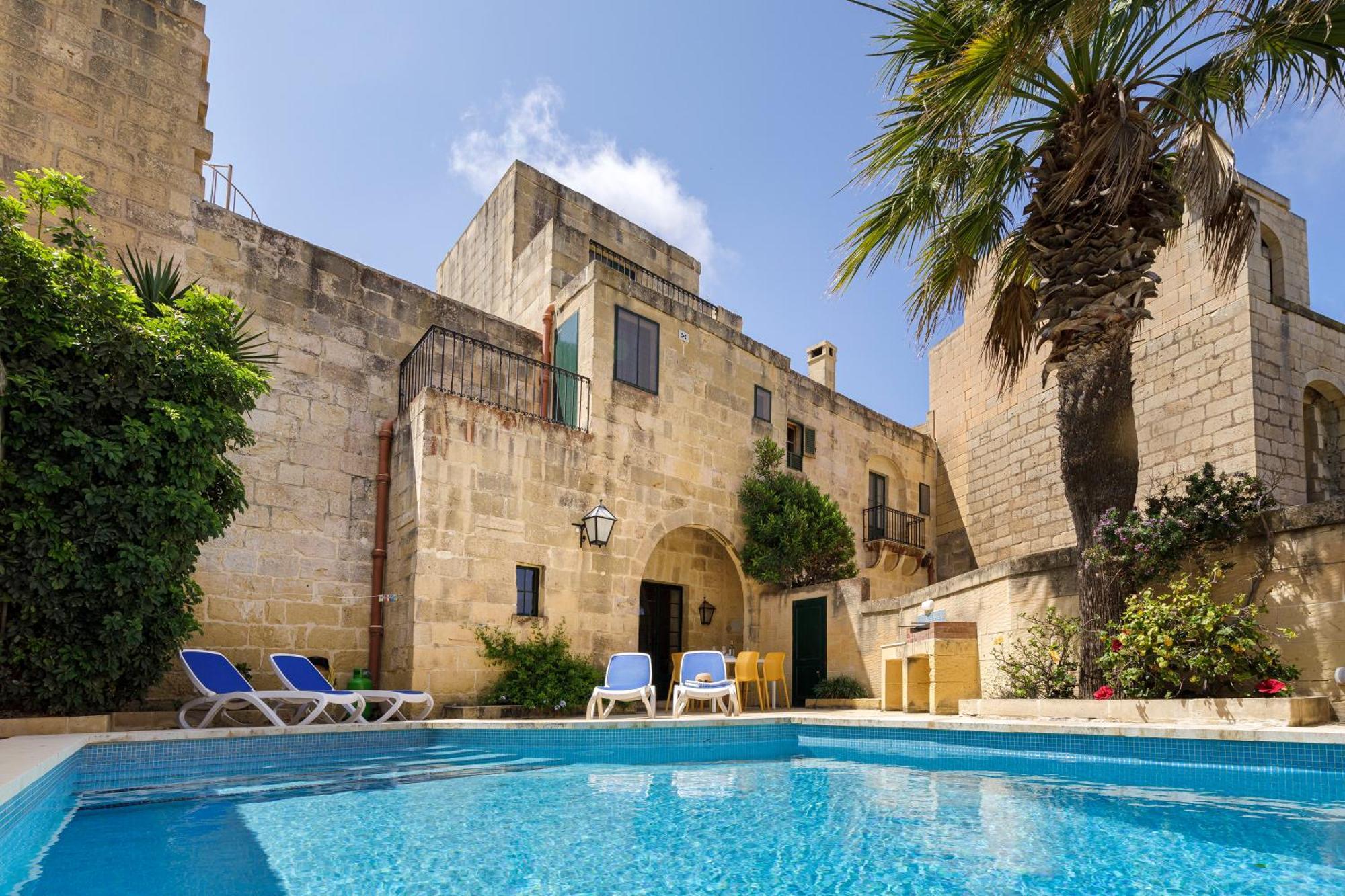 Dar Tas-soru Farmhouse With Private Pool * Ghasri (Gozo)